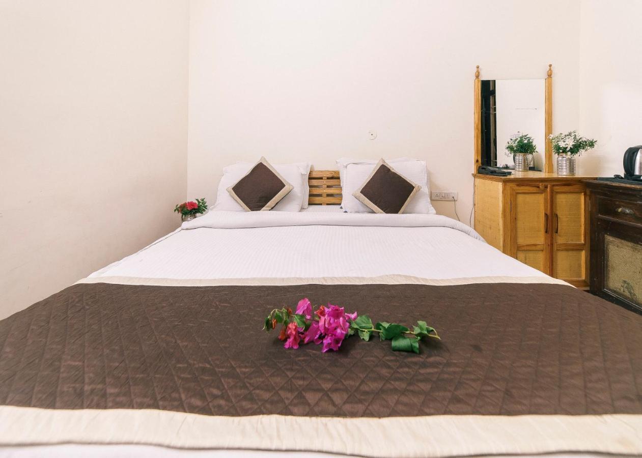 เดอะ คันทรีไซด์ รีสอร์ต Hotel พุชการ์ ภายนอก รูปภาพ